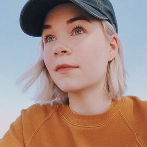 Meet your Posher, Michaela